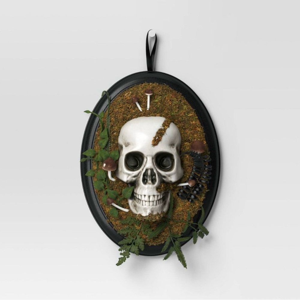 NWT - 14" Hanging Framed Skull Halloween Decorative Prop - Hyde & EEK! Boutique™ - Picture 4 of 9